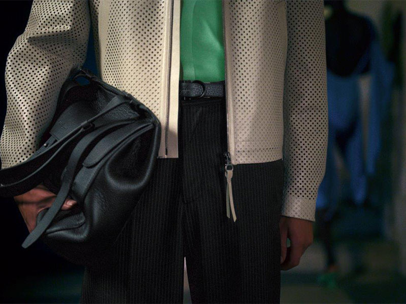 مجموعة Salvatore Ferragamo الجديدة بألوانها الربيعية هي ما تحتاجه لكل مناسبات